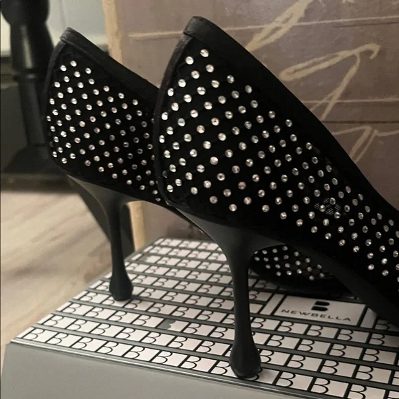 Chic Black Studded Heels - Picture 8 of 8